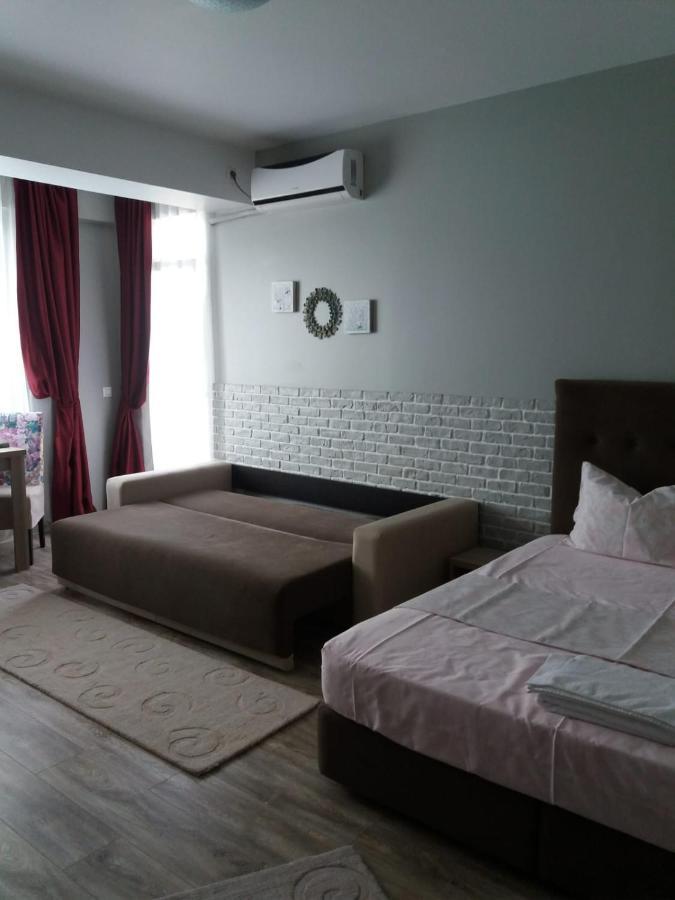 Garsoniera Bibi Mamaia Nord Apartment Ngoại thất bức ảnh