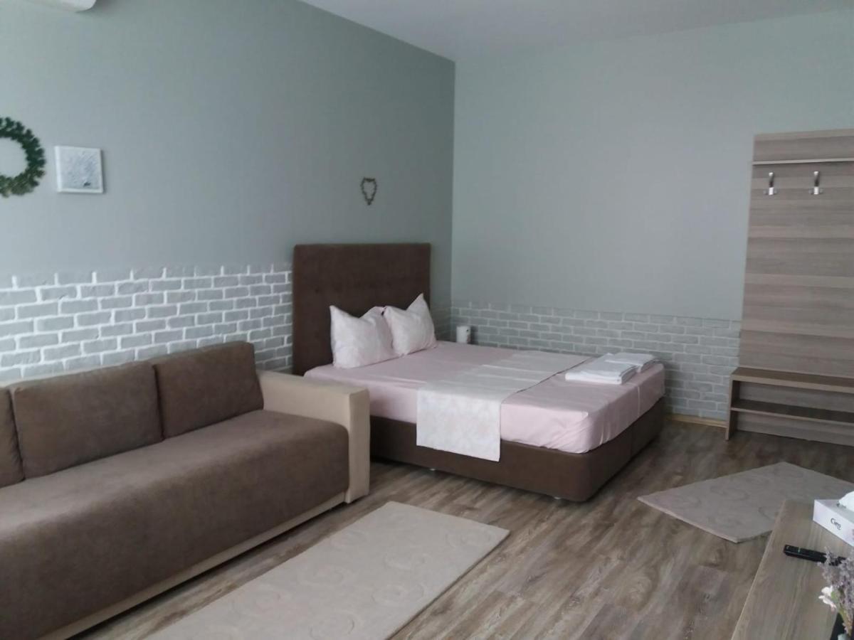 Garsoniera Bibi Mamaia Nord Apartment Ngoại thất bức ảnh