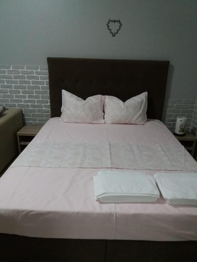 Garsoniera Bibi Mamaia Nord Apartment Ngoại thất bức ảnh